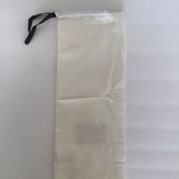 GUCCI SATIN DUSTBAG - Picture 2 of 4